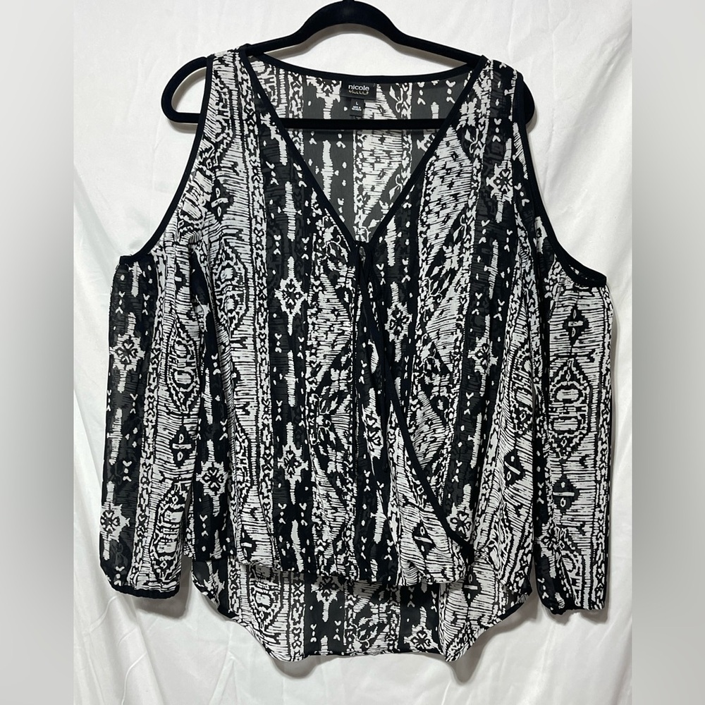 Nicole Miller Black and White Cold Shoulder Blouse